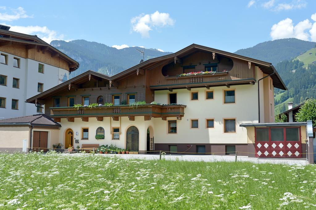 Appartement Elisabeth Ramsau im Zillertal Oda fotoğraf